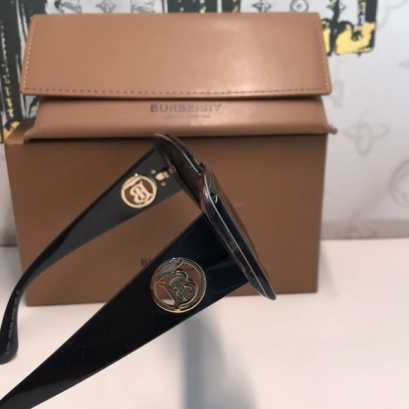 New Authentic Burberry BE4344 8450 Black Sunglasses display picture 1